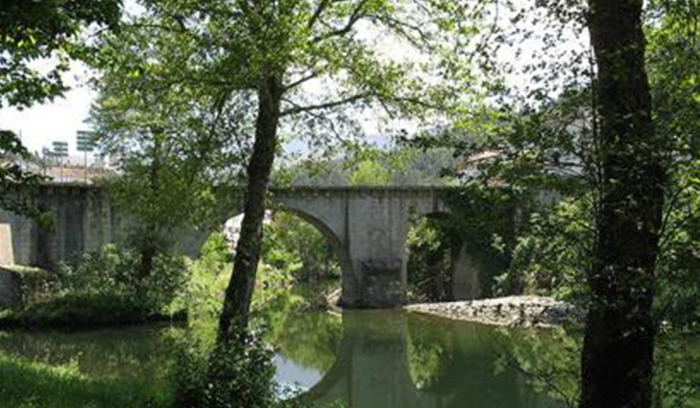 Camping Ponte das Três Entradas - Santa Ovaia