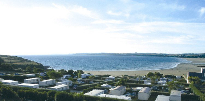 Camping La Plage de Pors Ar Vag - Plomodiern