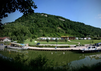 Camping Le Domaine d'Aucroix - Baume-les-Dames