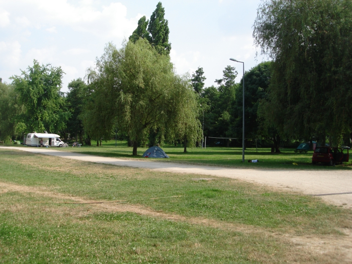 Camping Les Bords de l'Eure - Chartres