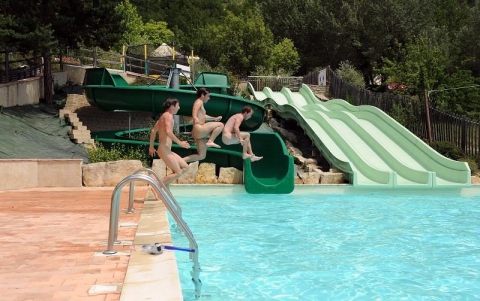 Camping Les Lauzons- Domaine Naturiste - Limans