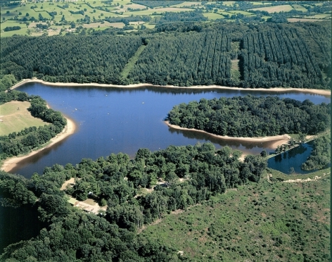 Camping L'Etang du Merle - Crux-la-Ville