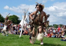 Camping Village vacances les Tipis du Bonheur de vivre - Brûlon