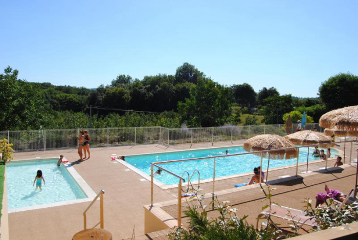 Camping Les Pierres Chaudes - Veyrignac